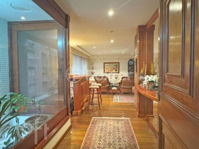 Apartamento com 240m², 4 dormitórios, 1 suíte, 2 vagas, Independência em Porto Alegre