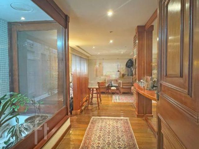 Apartamento com 240m², 4 dormitórios, 1 suíte, 2 vagas, Independência em Porto Alegre