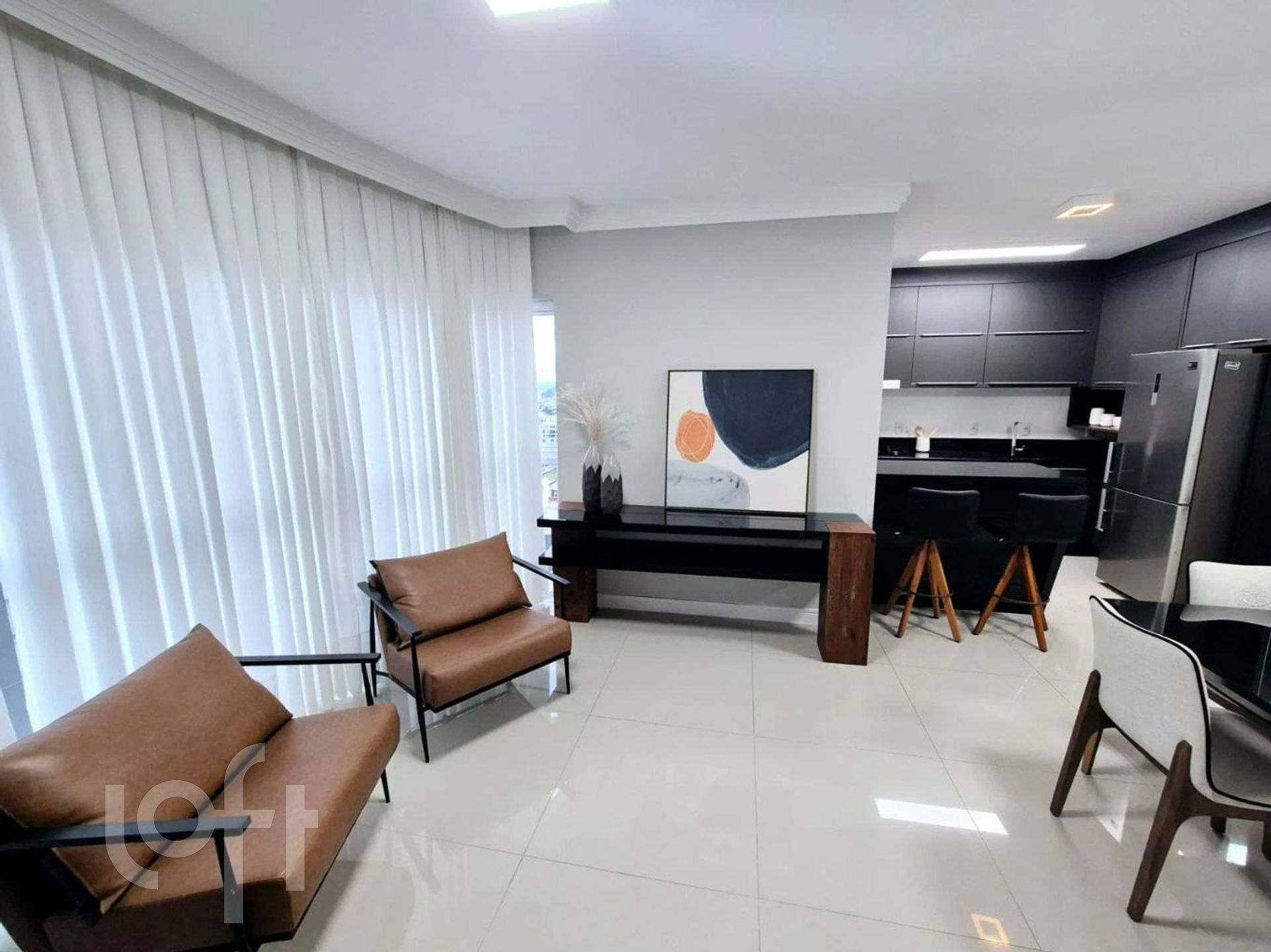 Apartamento à venda em Centro com 128 m², 3 quartos, 3 suítes, 2 vagas