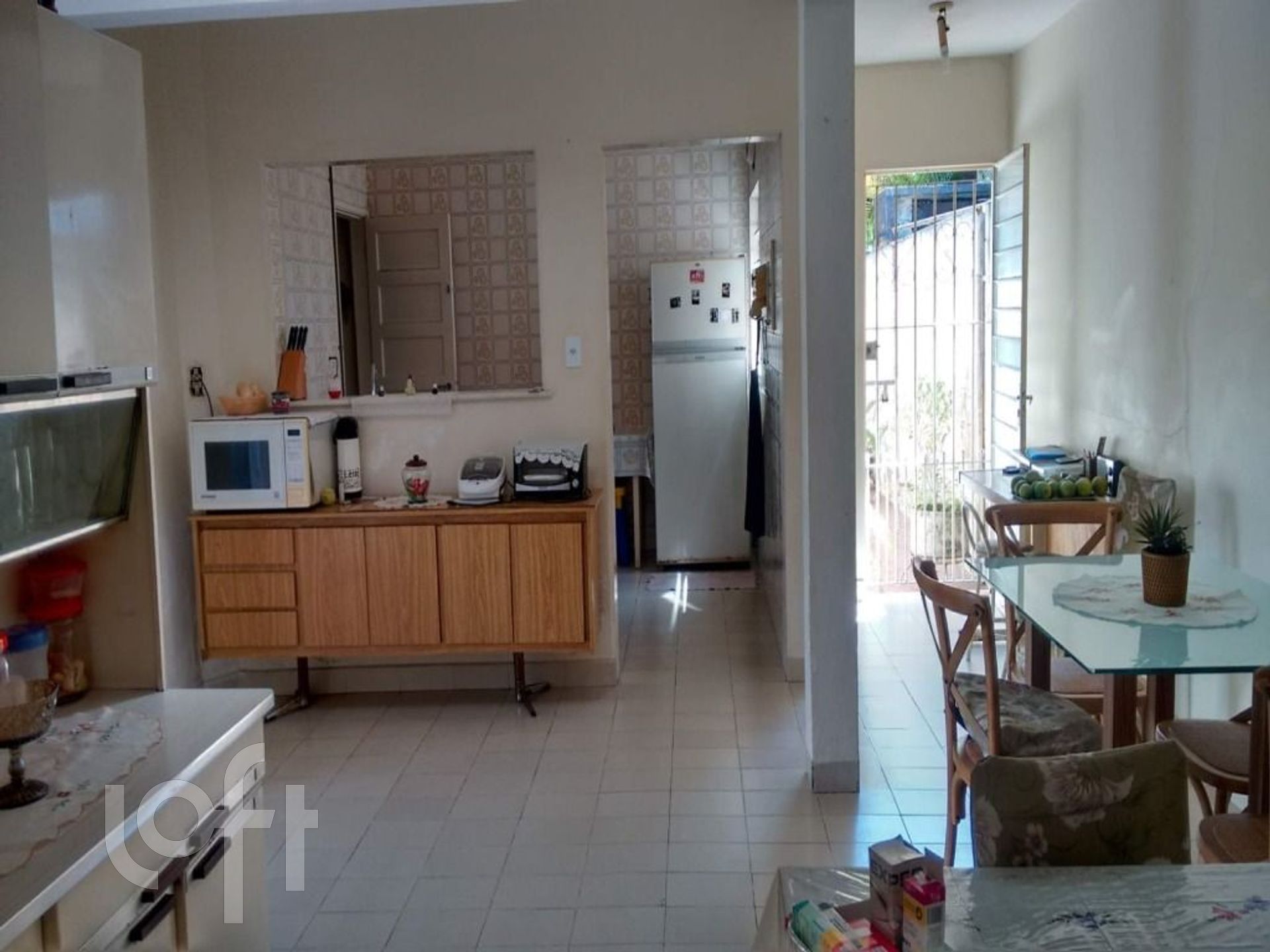 Casa à venda com 3 quartos, 100m² - Foto 4