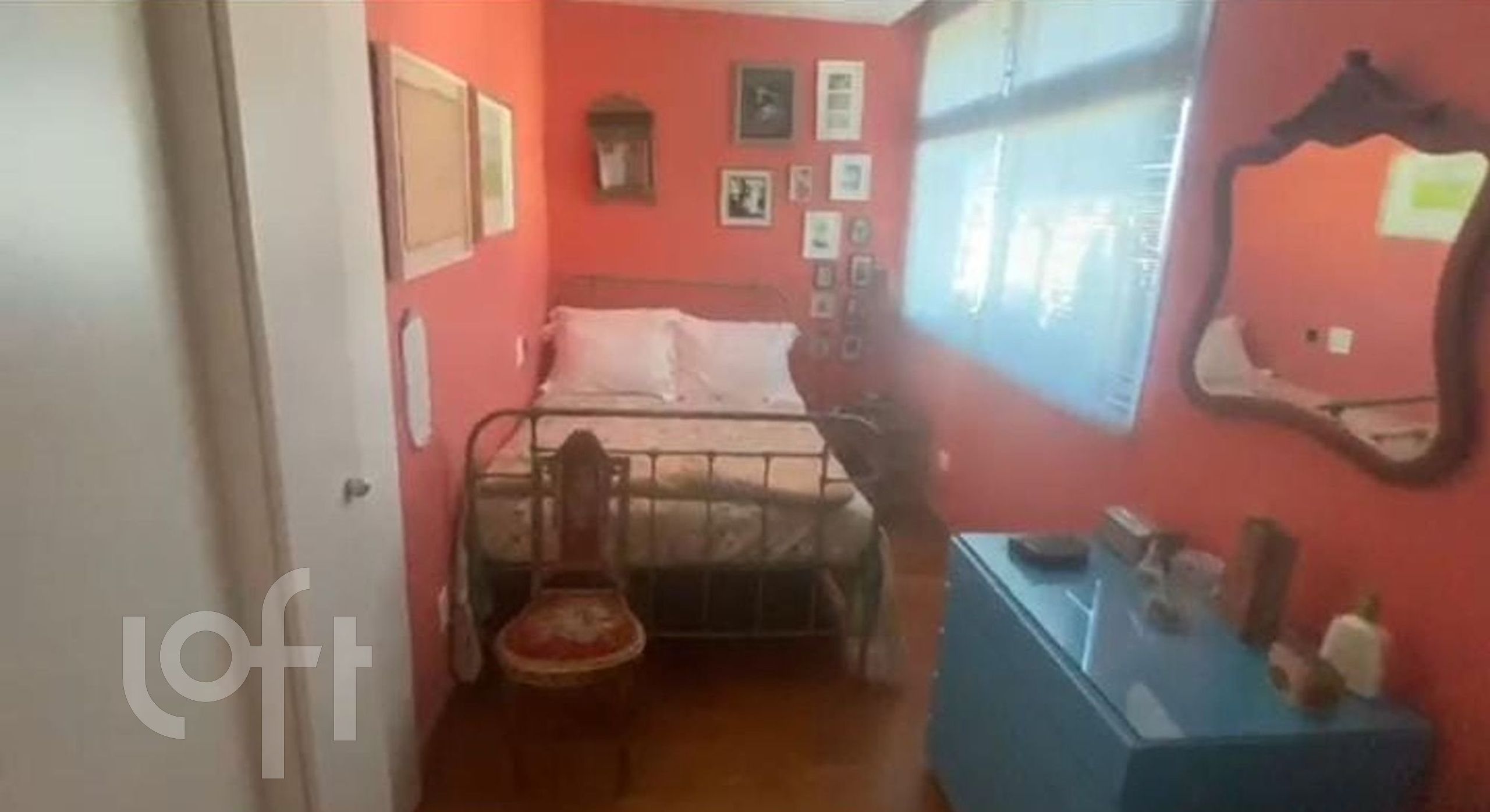 Apartamento à venda com 3 quartos, 240m² - Foto 2