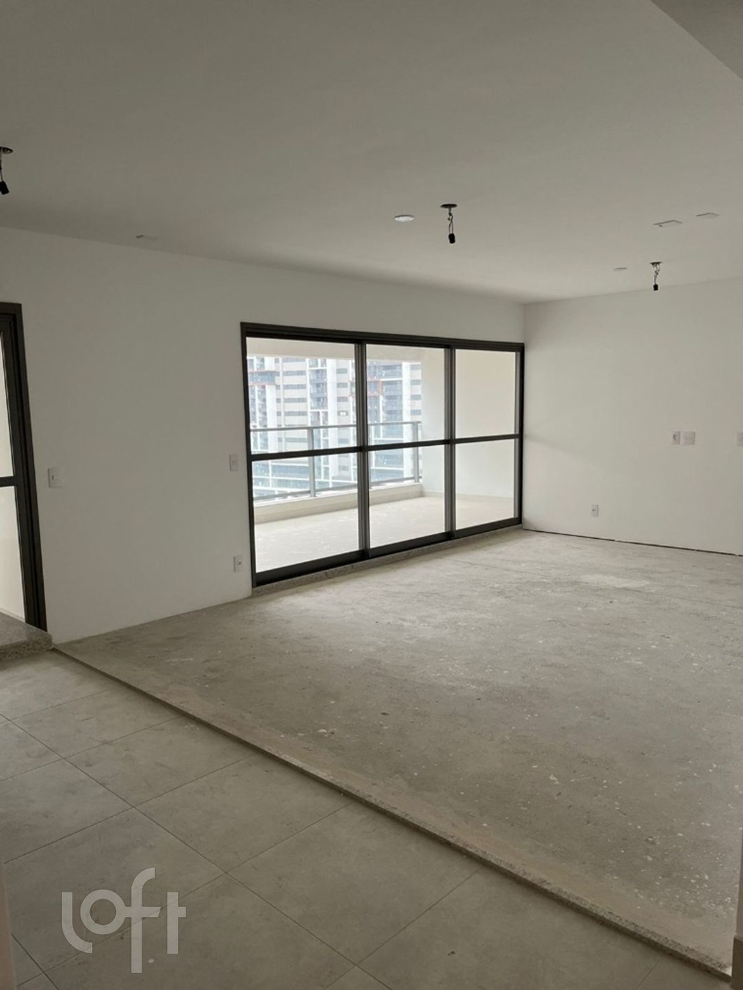 Apartamento à venda com 3 quartos, 125m² - Foto 4