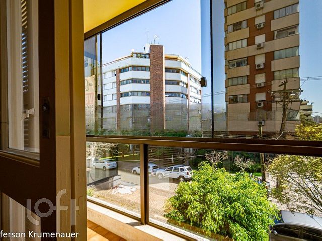 Apartamento com 98m², 3 dormitórios, 1 suíte, 1 vaga, Auxiliadora em Porto Alegre