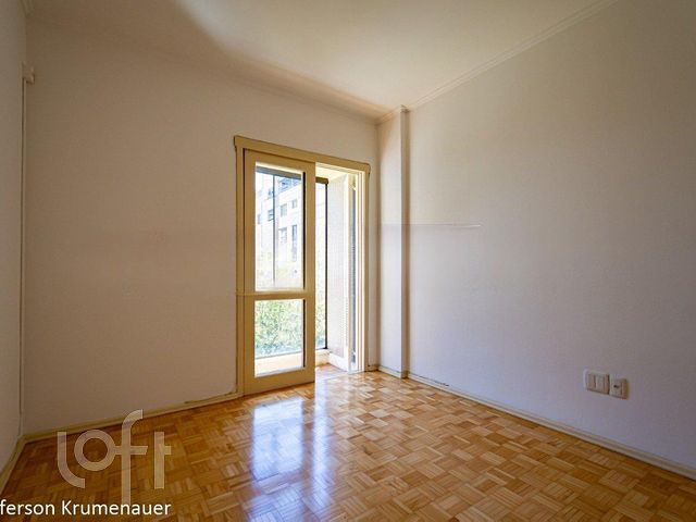 Apartamento com 98m², 3 dormitórios, 1 suíte, 1 vaga, Auxiliadora em Porto Alegre