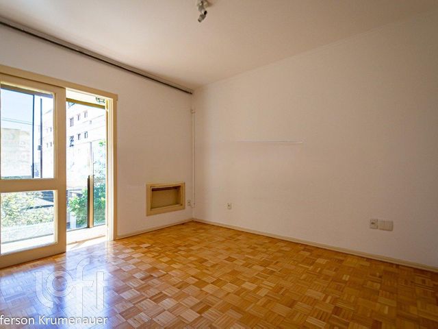Apartamento com 98m², 3 dormitórios, 1 suíte, 1 vaga, Auxiliadora em Porto Alegre
