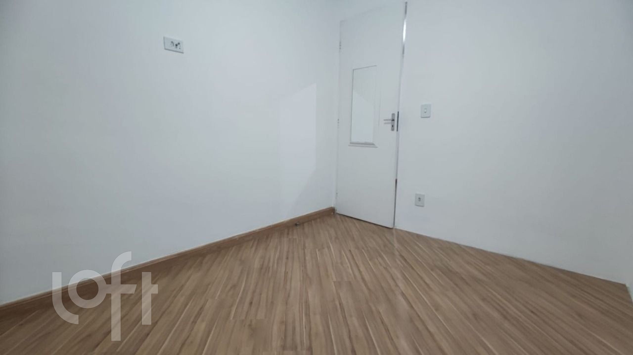 Apartamento à venda com 2 quartos, 39m² - Foto 2