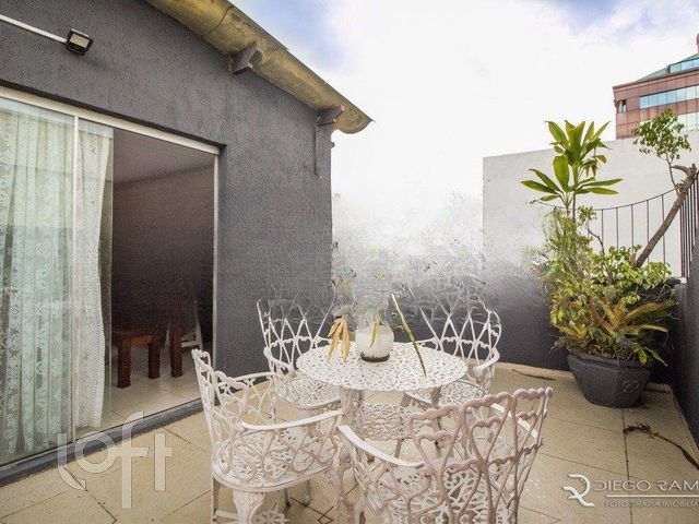 Apartamento com 118m², 2 dormitórios, 2 suítes, Menino Deus em Porto Alegre