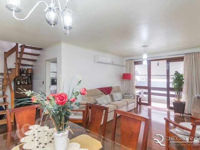 Apartamento com 245m², 4 dormitórios, 1 suíte, 2 vagas, Boa Vista em Porto Alegre