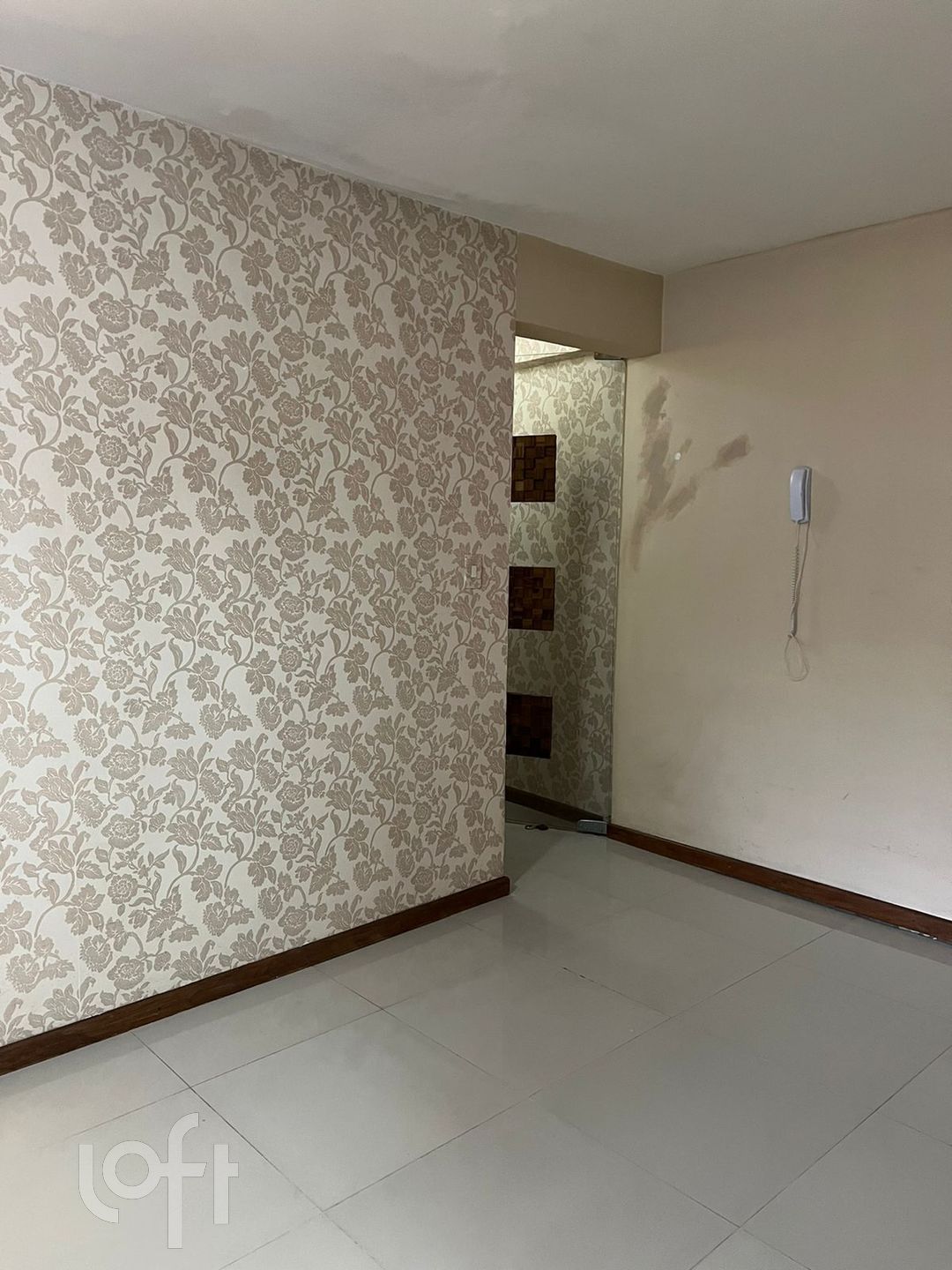 Apartamento à venda com 2 quartos, 70m² - Foto 4