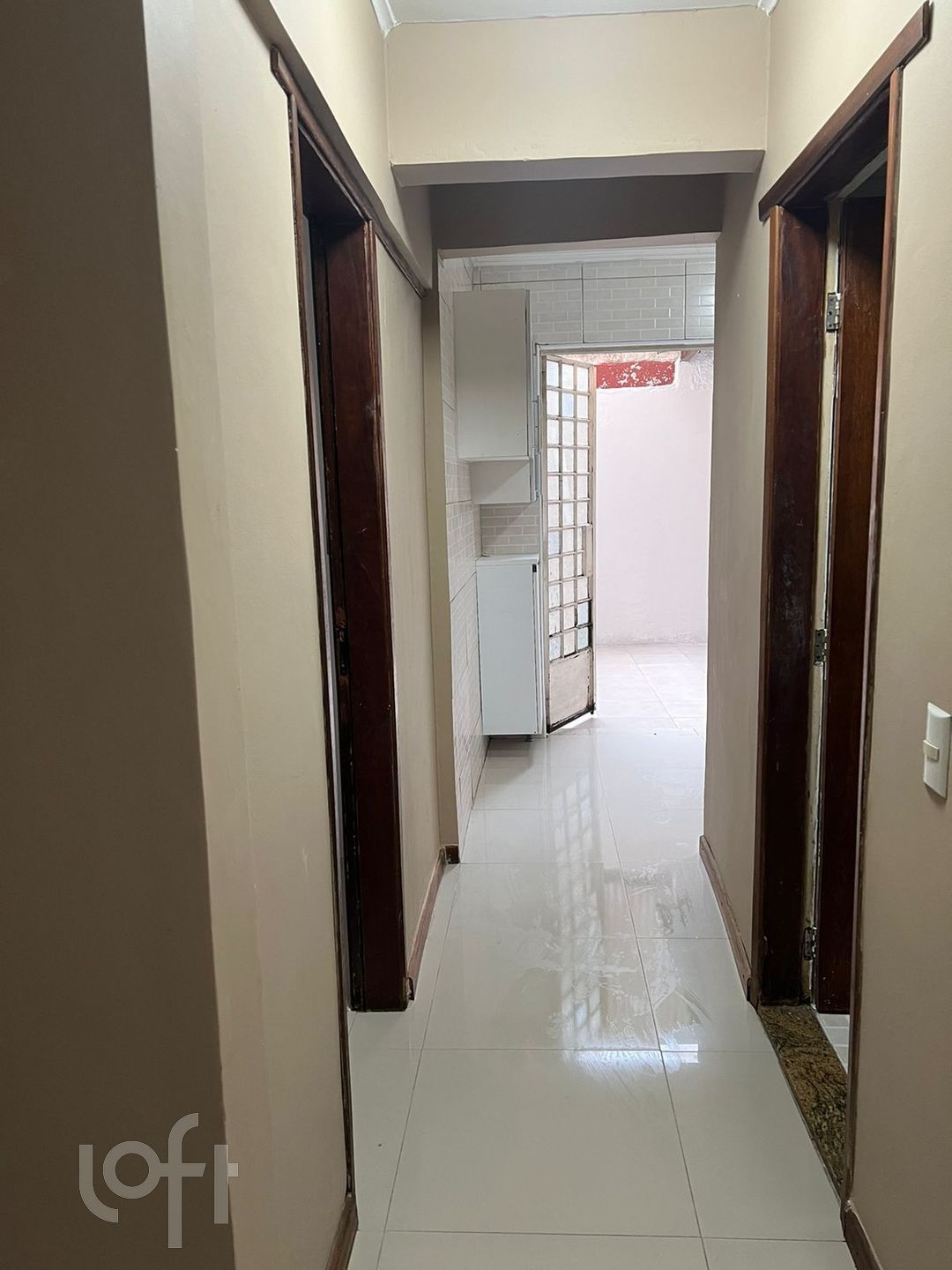 Apartamento à venda com 2 quartos, 70m² - Foto 7