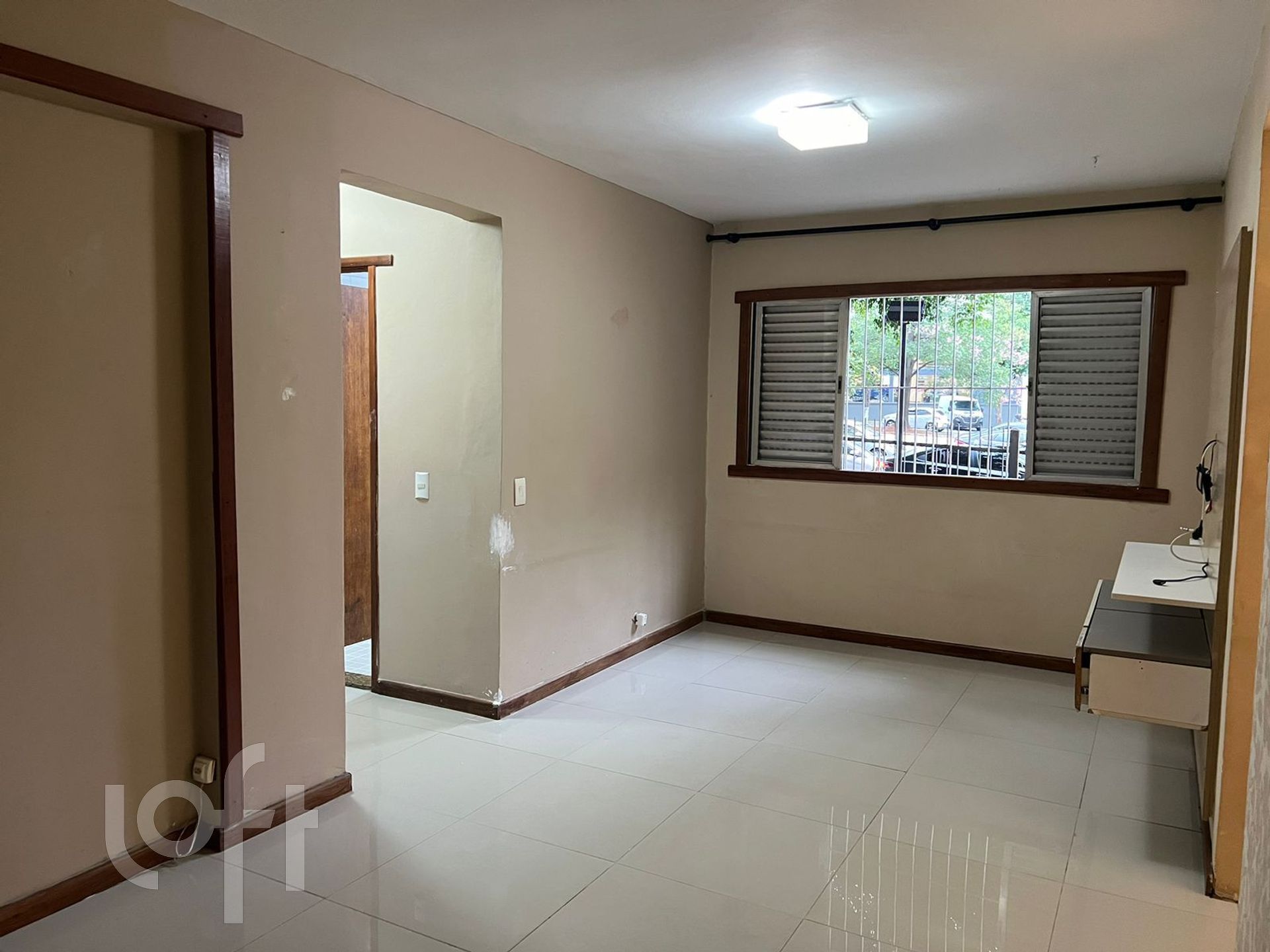 Apartamento à venda com 2 quartos, 70m² - Foto 1