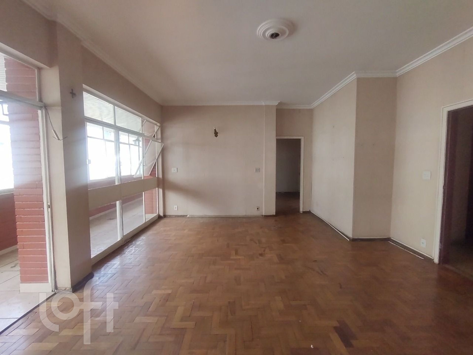 Apartamento à venda com 4 quartos, 150m² - Foto 1