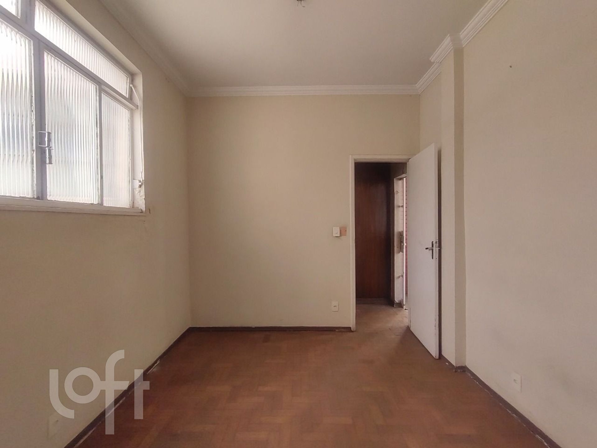 Apartamento à venda com 4 quartos, 150m² - Foto 4