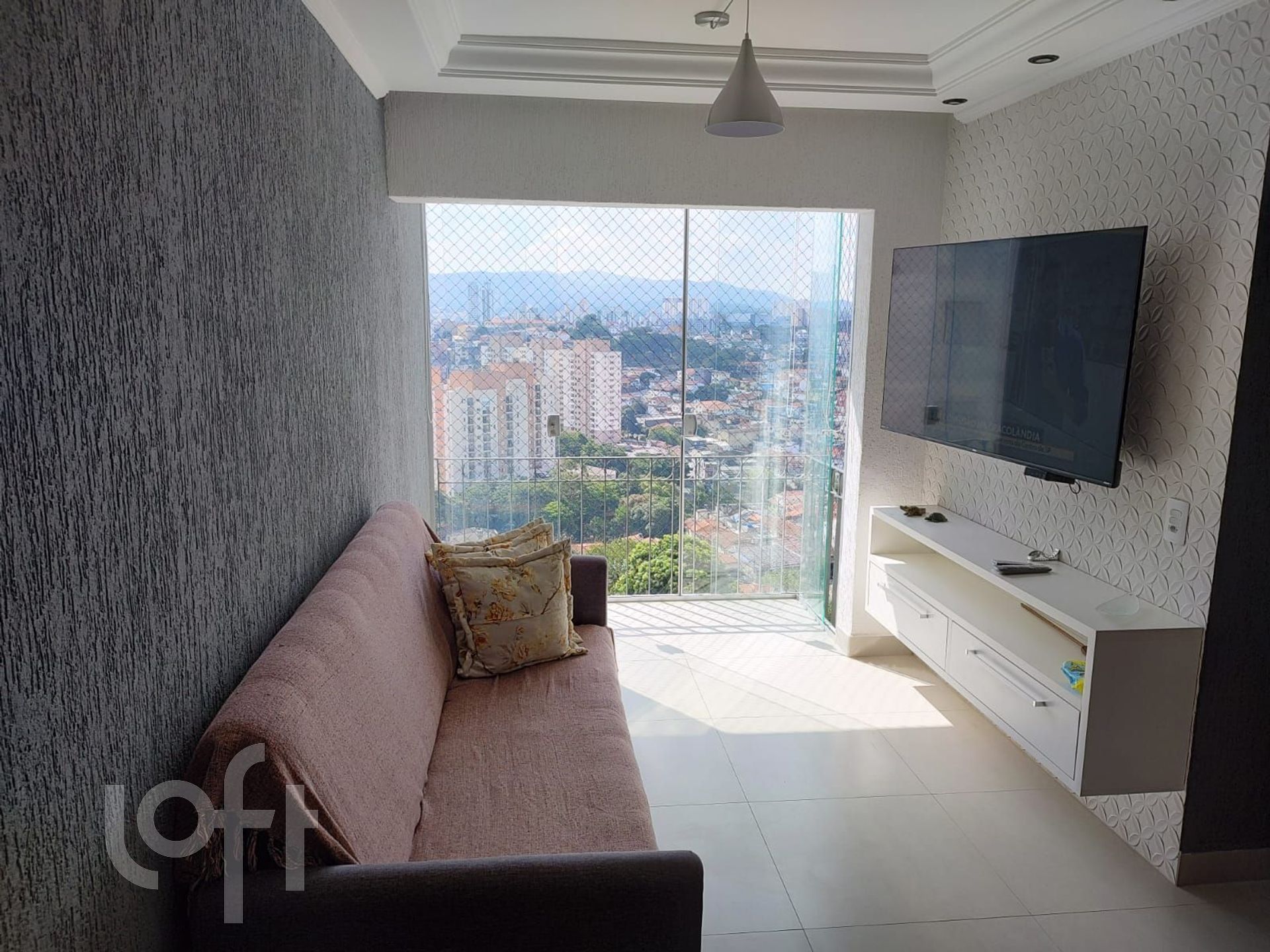 Apartamento à venda com 2 quartos, 62m² - Foto 1