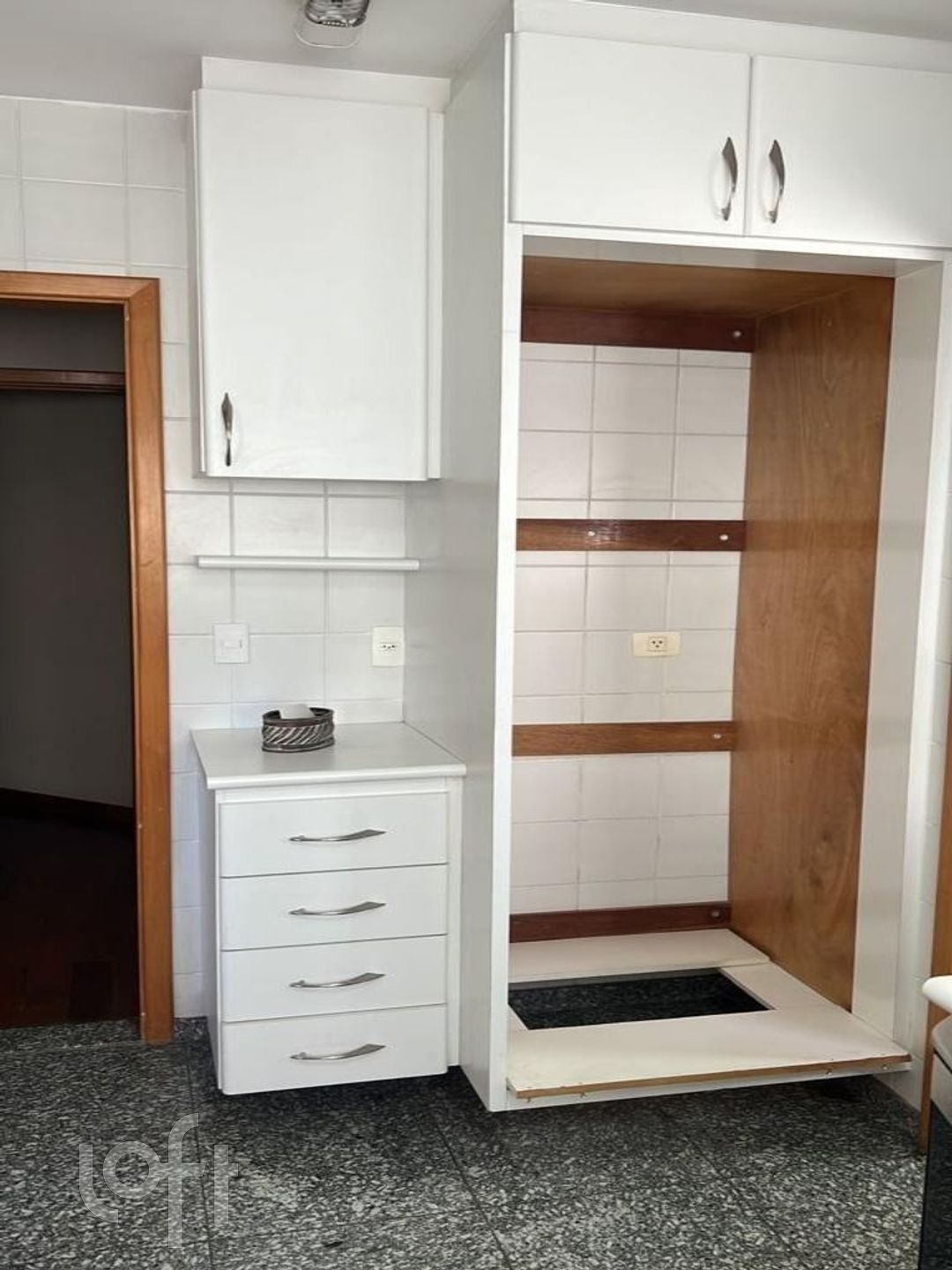 Apartamento à venda com 3 quartos, 140m² - Foto 8