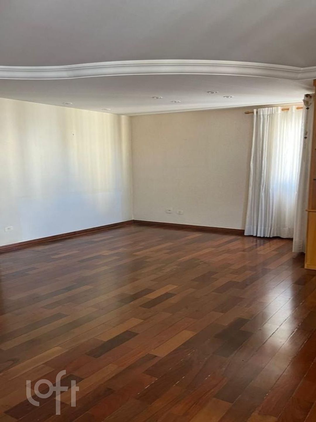 Apartamento à venda com 3 quartos, 140m² - Foto 2