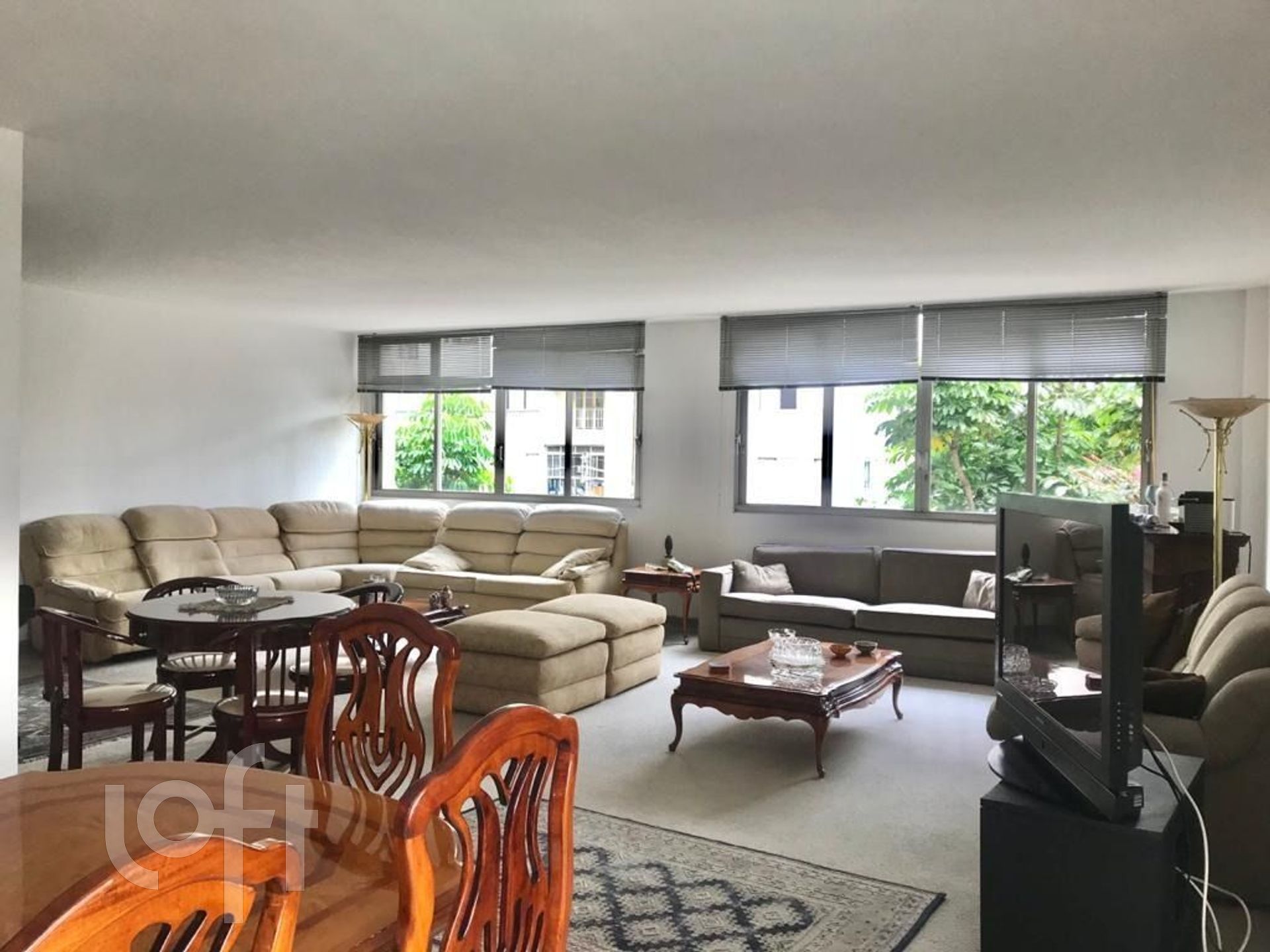 Apartamento à venda com 4 quartos, 306m² - Foto 1