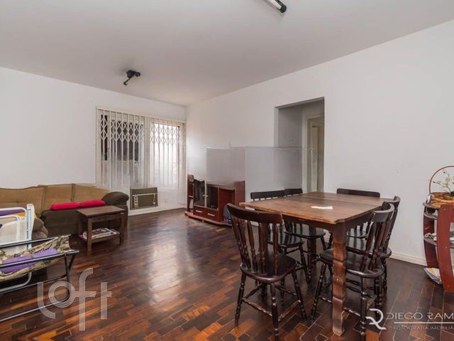 Apartamento com 95m², 3 dormitórios, 1 suíte, 2 vagas, Floresta em Porto Alegre