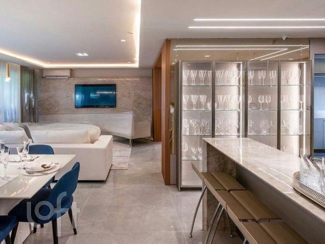 Apartamento com 143m², 3 dormitórios, 3 suítes, 3 vagas, Rio Branco em Porto Alegre