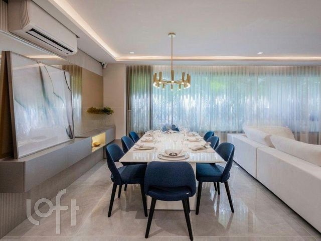 Apartamento com 143m², 3 dormitórios, 3 suítes, 3 vagas, Rio Branco em Porto Alegre