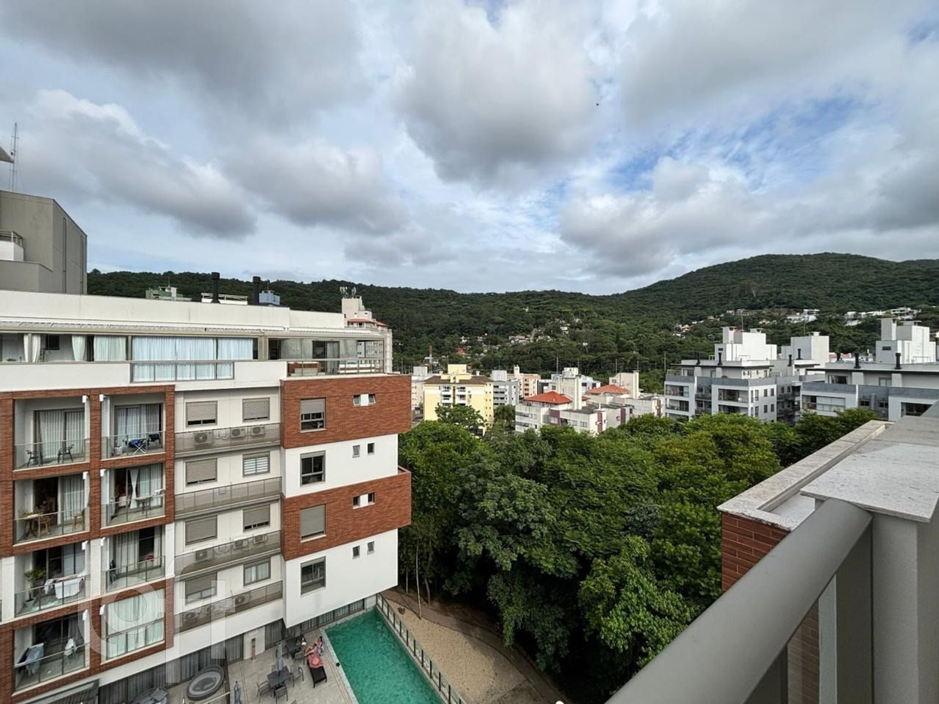 Apartamentos com 109m², 2 quartos, 2 suítes, 2 garagens, no bairro Córrego Grande em Florianópolis