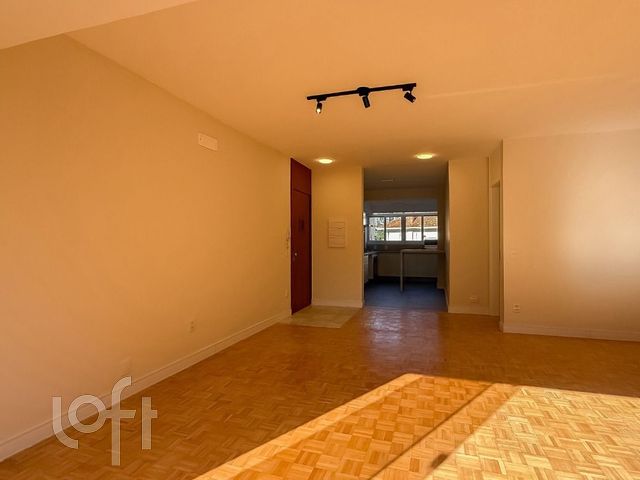 Apartamento com 120m², 3 dormitórios, 1 suíte, 2 vagas, Petrópolis em Porto Alegre
