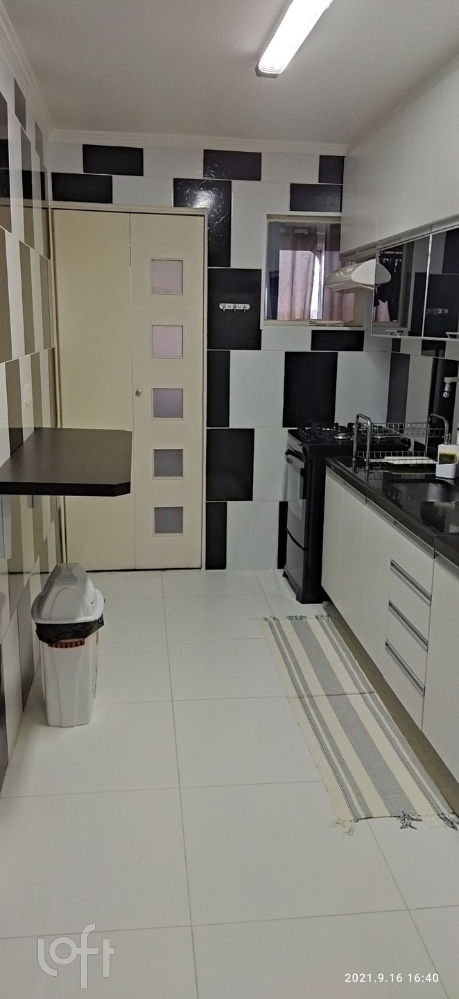 Apartamento à venda com 2 quartos, 57m² - Foto 4