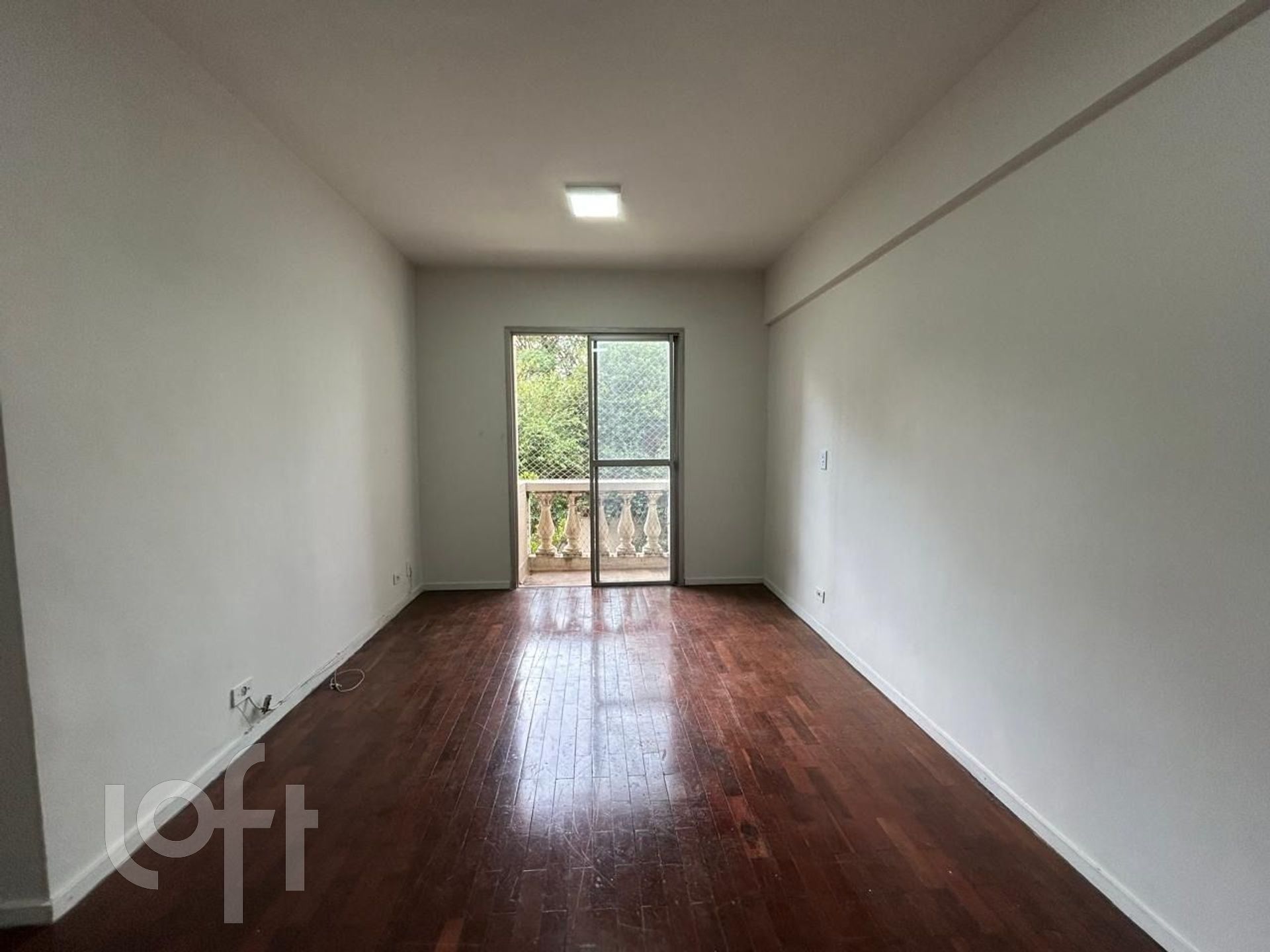 Apartamento à venda com 1 quarto, 50m² - Foto 2