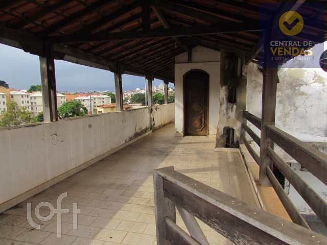 Casa à venda com 6 quartos, 360m² - Foto 7