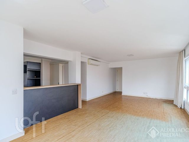 Apartamento com 113m², 3 dormitórios, 2 suítes, 2 vagas, Menino Deus em Porto Alegre