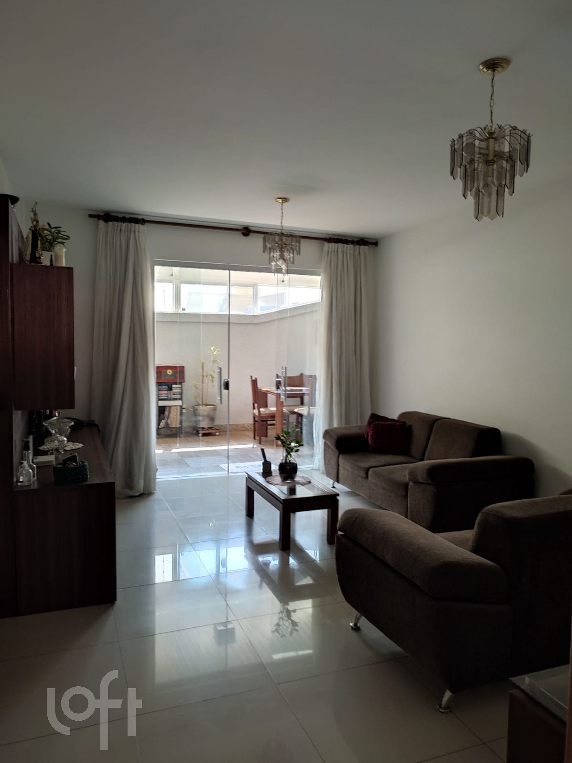 Apartamento à venda com 3 quartos, 226m² - Foto 1