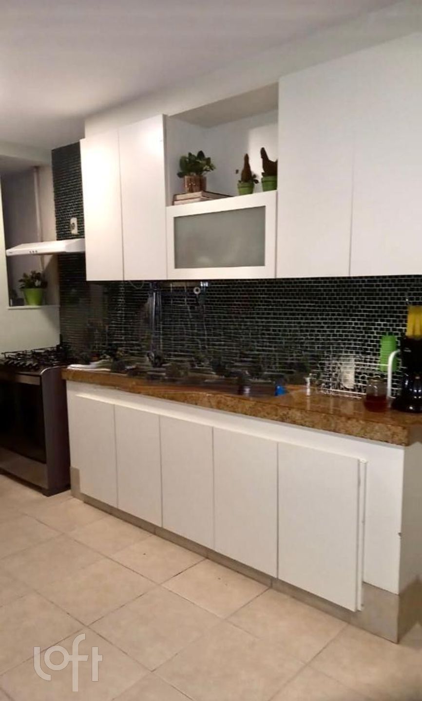 Apartamento à venda com 3 quartos, 205m² - Foto 10