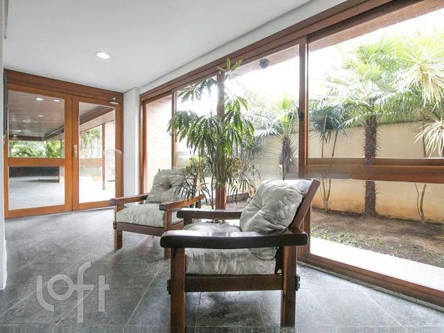 Apartamento com 96m², 2 dormitórios, 2 vagas, Petrópolis em Porto Alegre