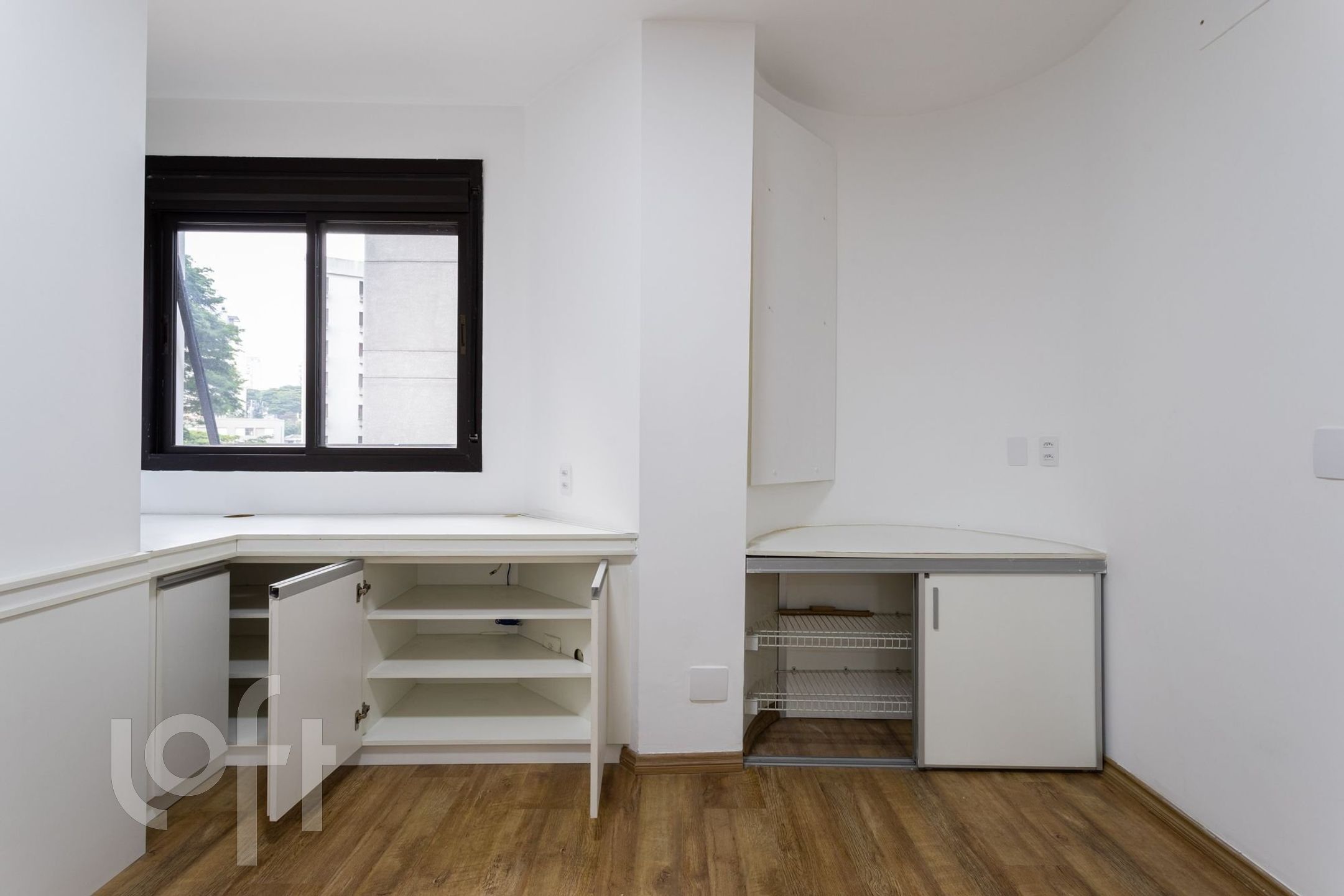 Apartamento à venda com 3 quartos, 169m² - Foto 11