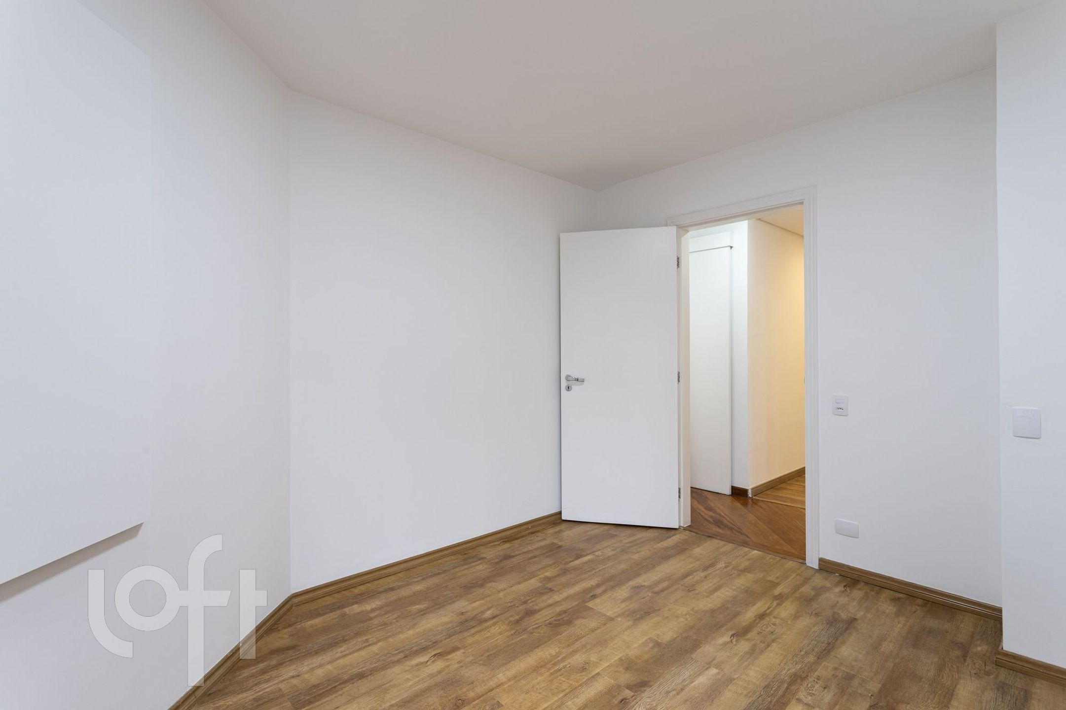 Apartamento à venda com 3 quartos, 169m² - Foto 3