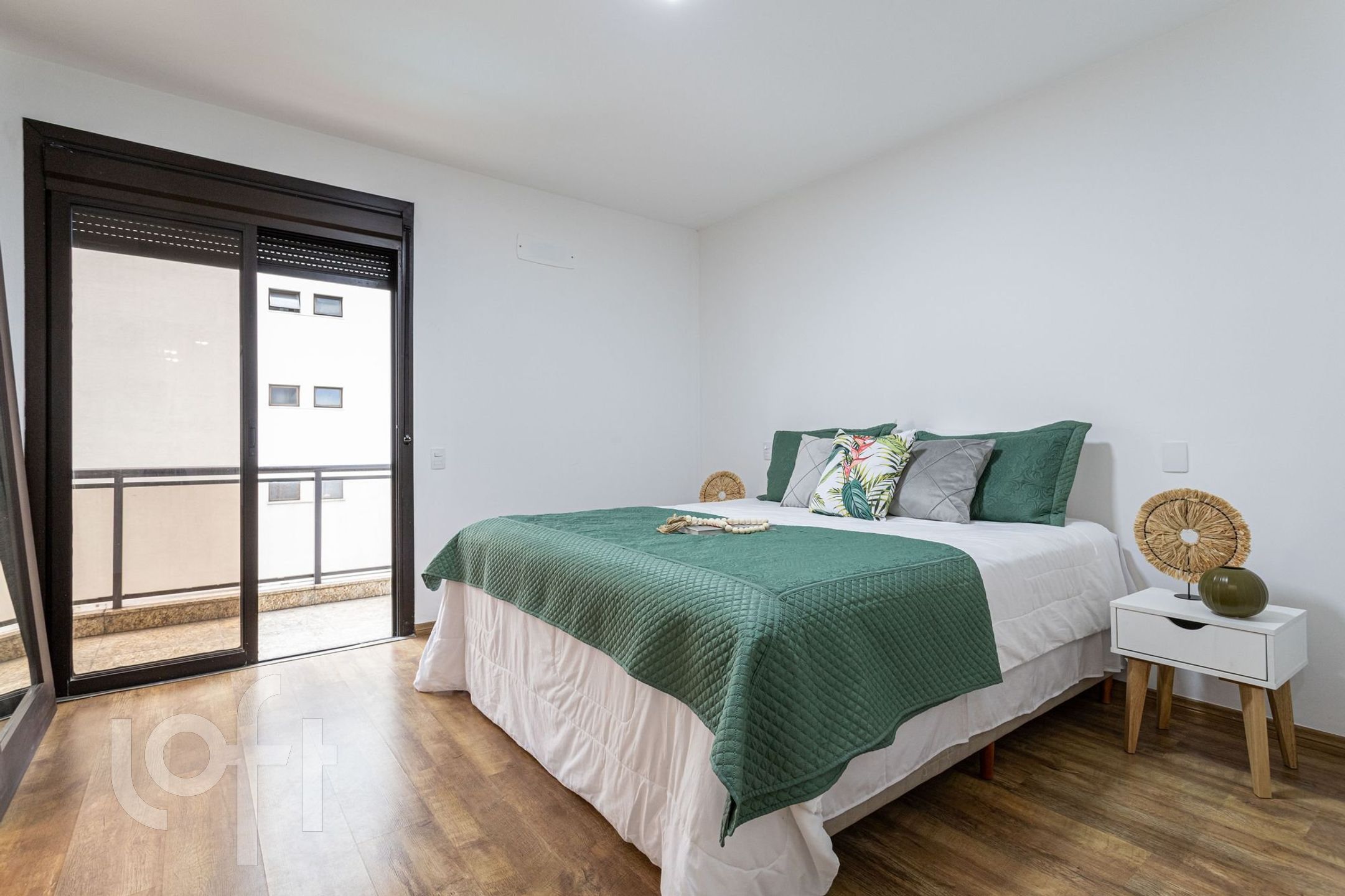 Apartamento à venda com 3 quartos, 169m² - Foto 6