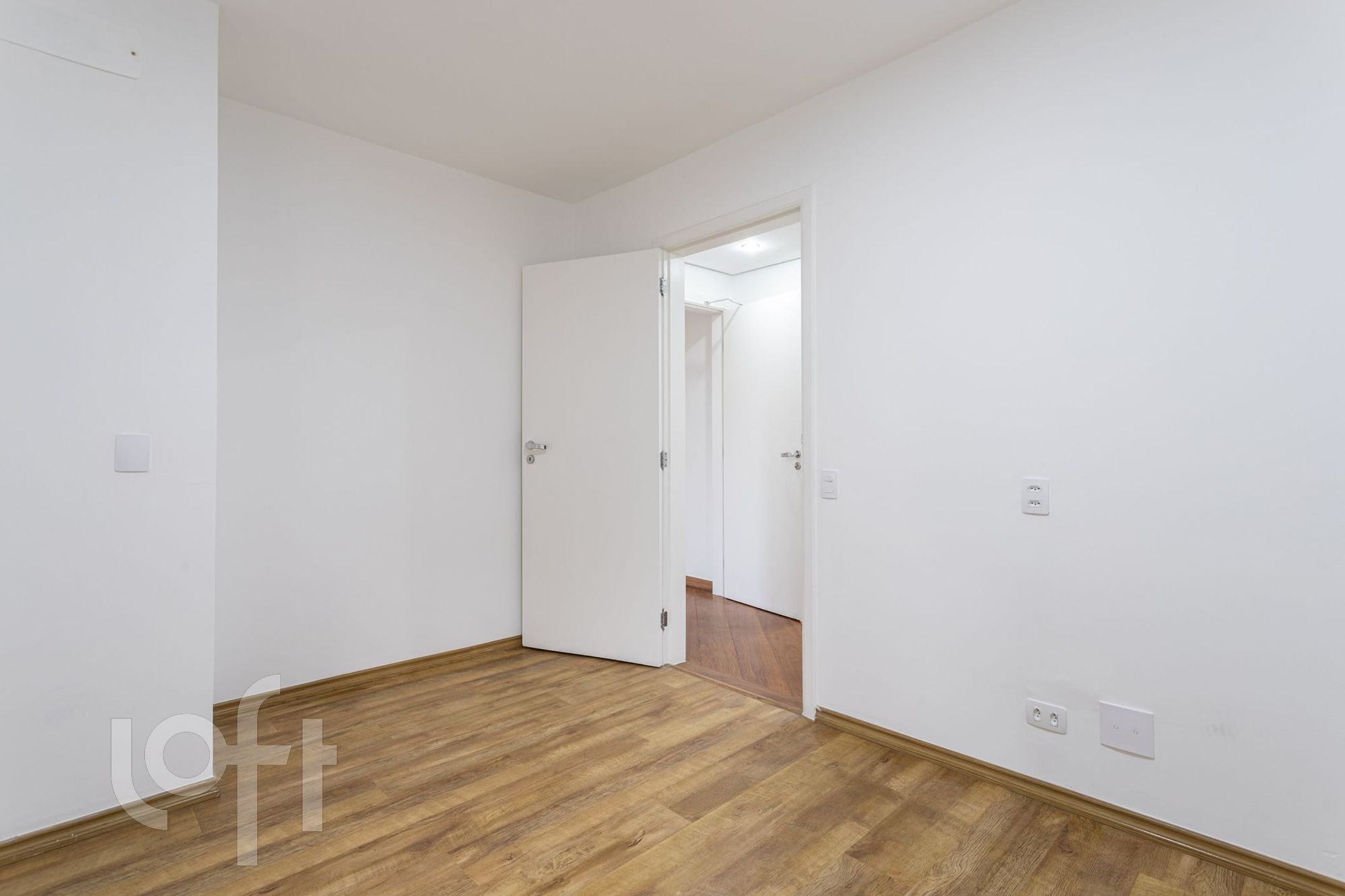 Apartamento à venda com 3 quartos, 169m² - Foto 12