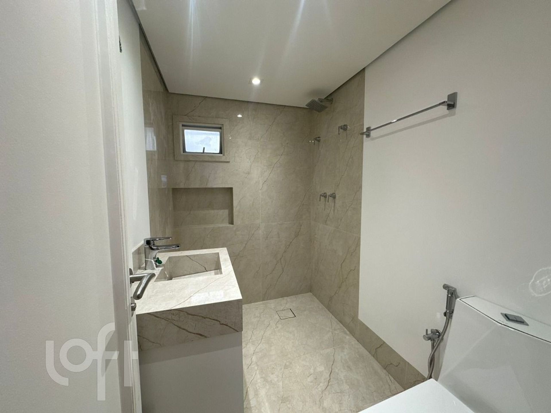 Apartamento à venda com 3 quartos, 175m² - Foto 16