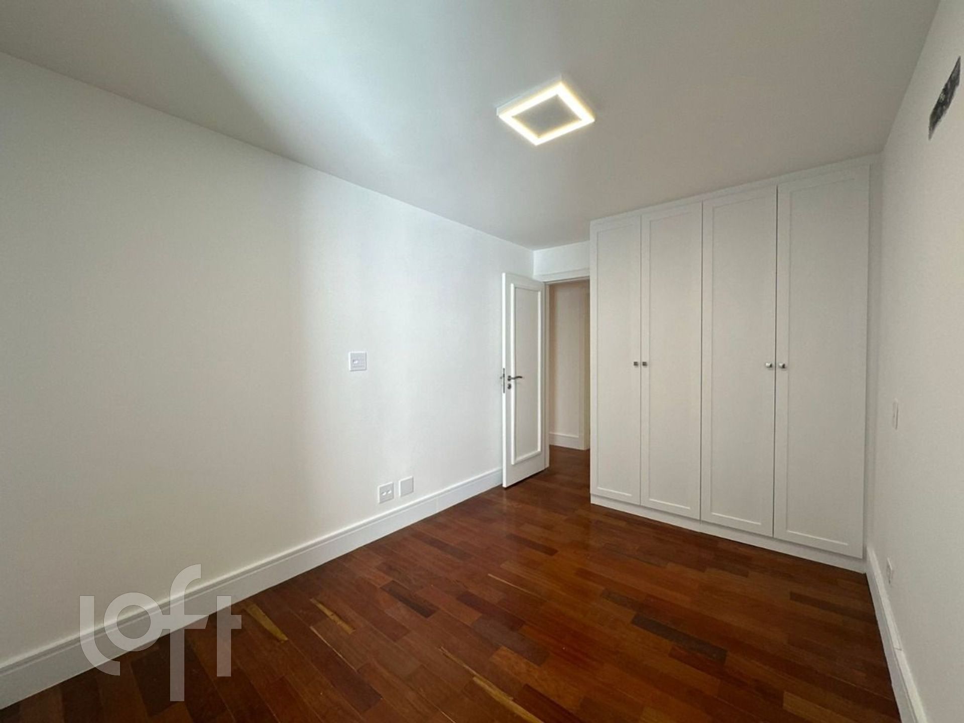 Apartamento à venda com 3 quartos, 175m² - Foto 13