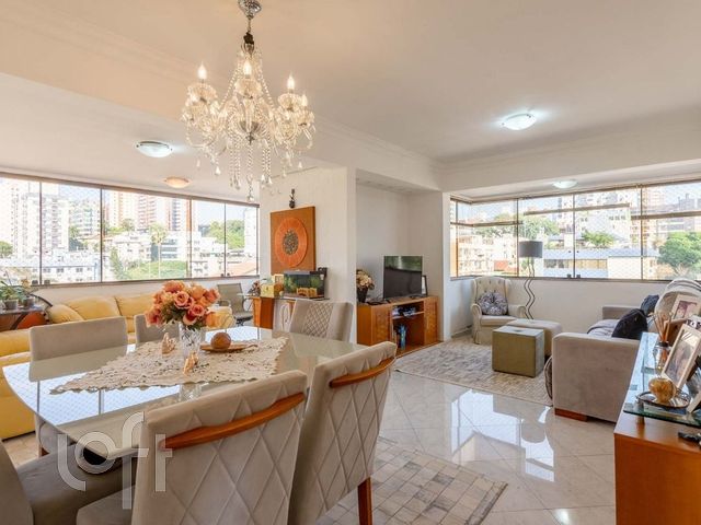 Apartamento com 101m², 3 dormitórios, 1 suíte, 2 vagas, Higienópolis em Porto Alegre