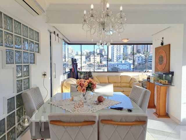 Apartamento com 101m², 3 dormitórios, 1 suíte, 2 vagas, Higienópolis em Porto Alegre