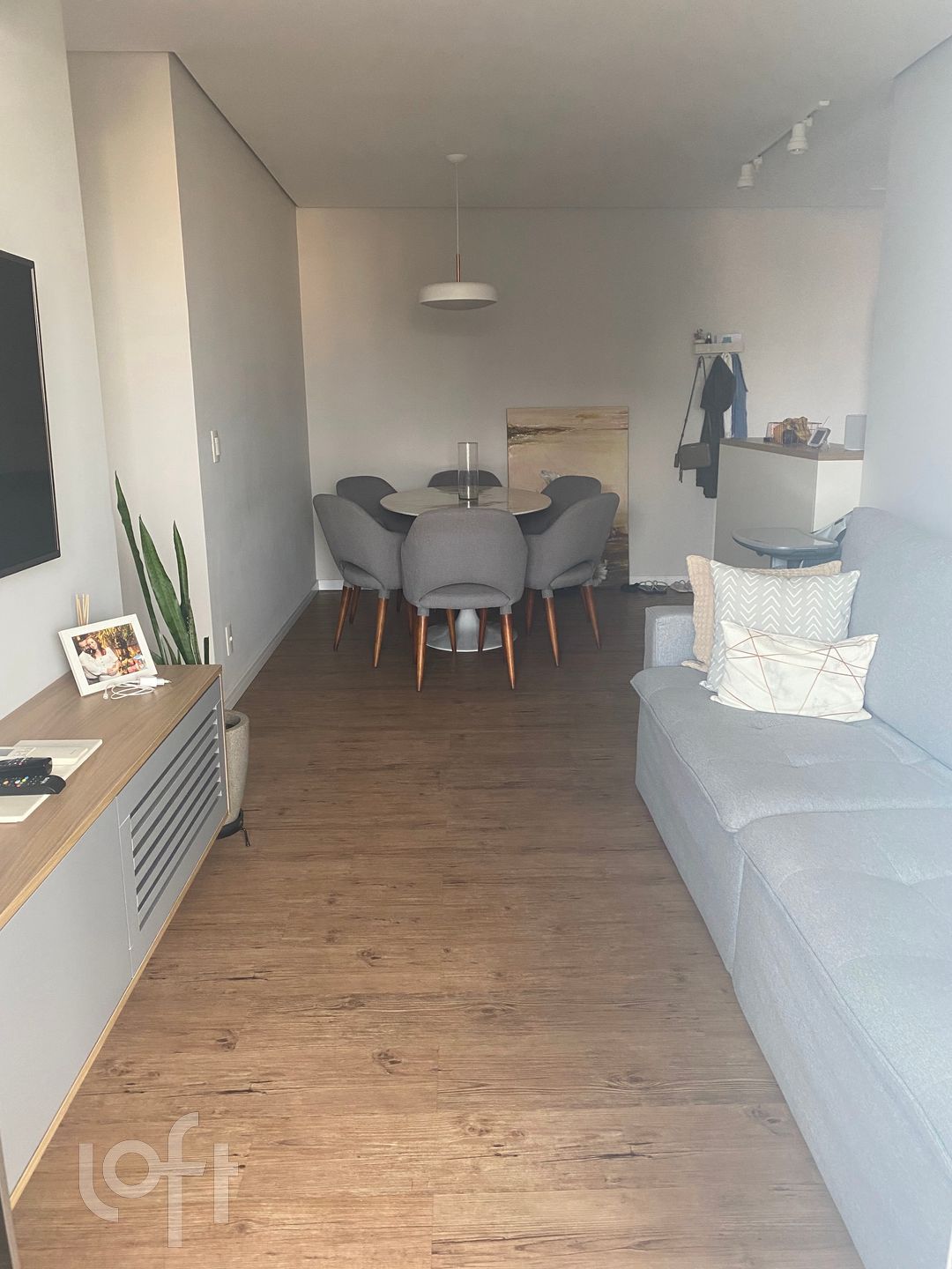 Apartamento à venda com 3 quartos, 81m² - Foto 2