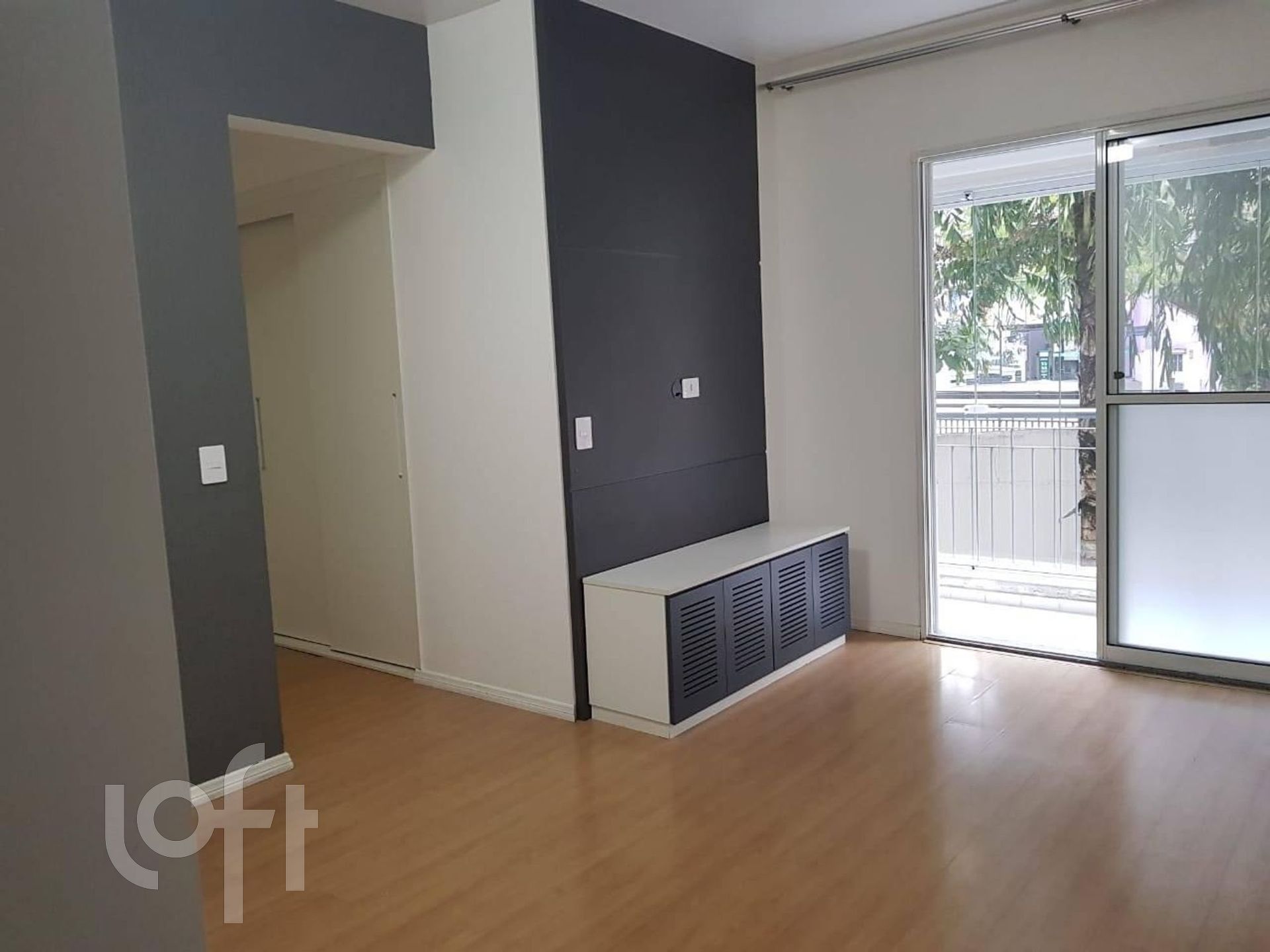 Apartamento à venda com 3 quartos, 67m² - Foto 1