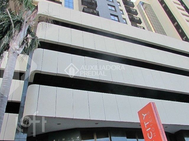 Apartamento com 33m², 1 dormitório, 1 vaga, Praia de Belas em Porto Alegre