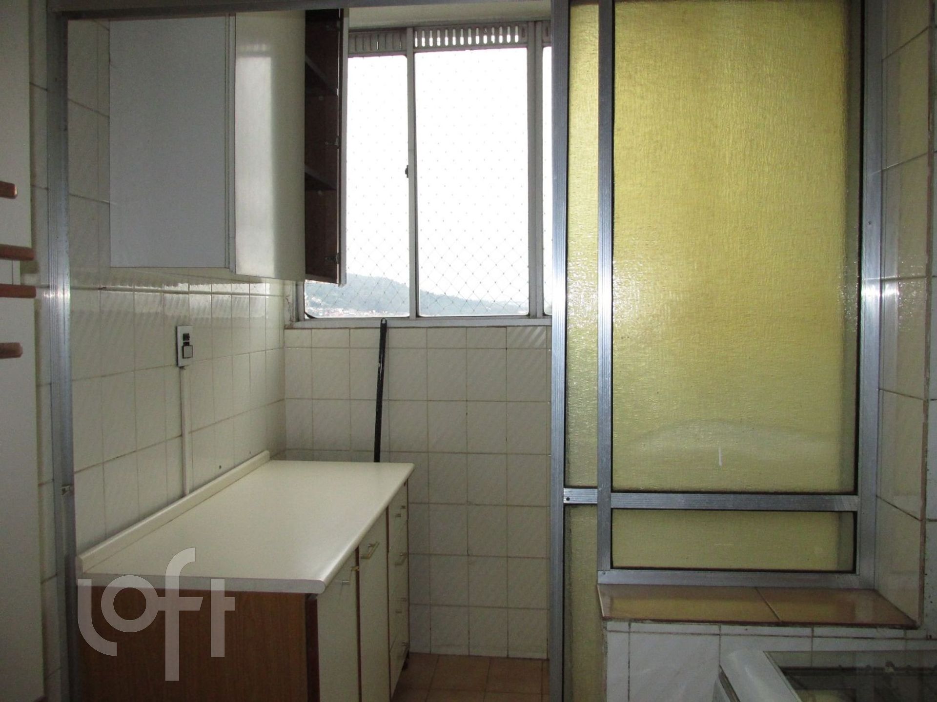 Apartamento à venda com 2 quartos, 64m² - Foto 12