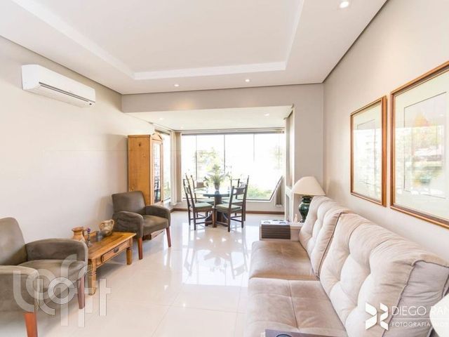 Apartamento com 118m², 3 dormitórios, 1 suíte, 1 vaga, Jardim Europa em Porto Alegre