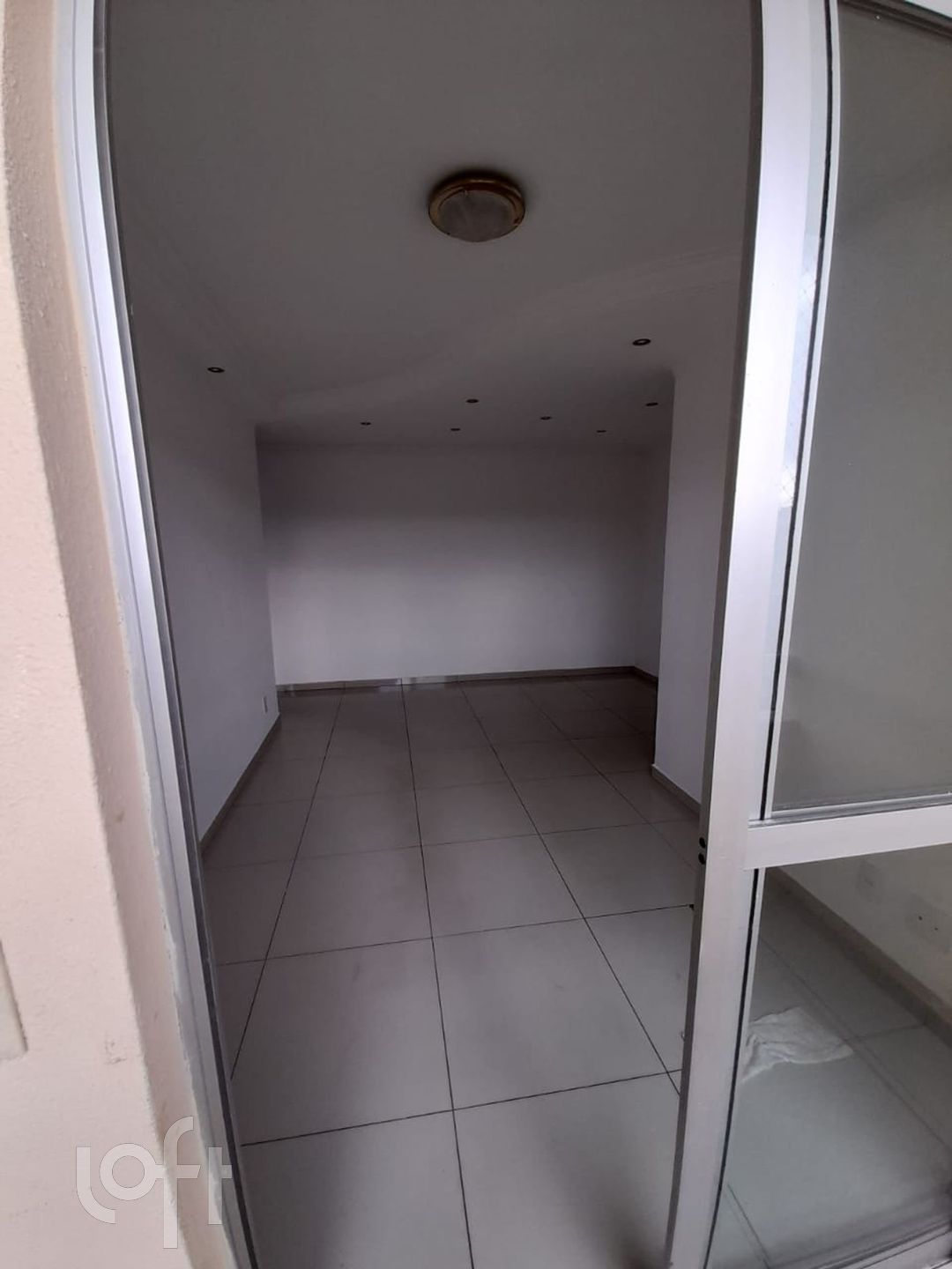 Apartamento à venda com 3 quartos, 65m² - Foto 4