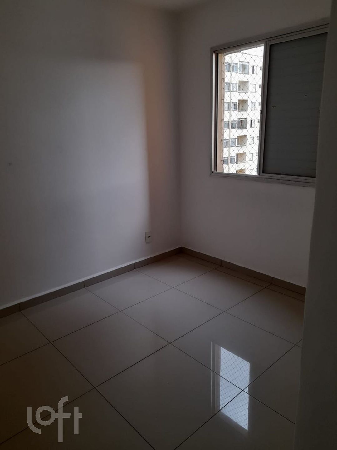 Apartamento à venda com 3 quartos, 65m² - Foto 2