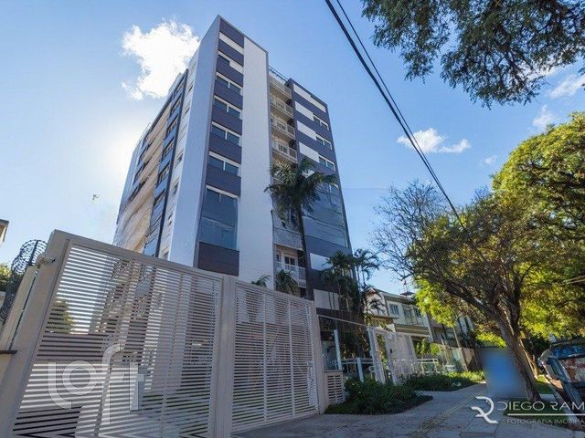 Apartamento com 76m², 2 dormitórios, 1 suíte, 2 vagas, São João em Porto Alegre