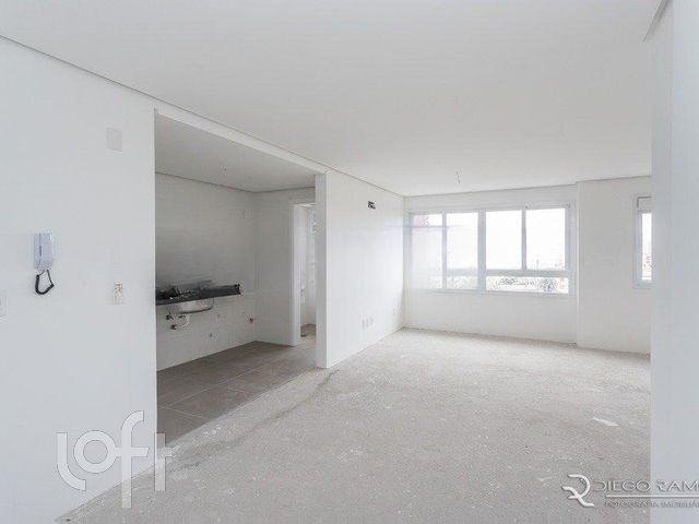 Apartamento com 76m², 2 dormitórios, 1 suíte, 2 vagas, São João em Porto Alegre